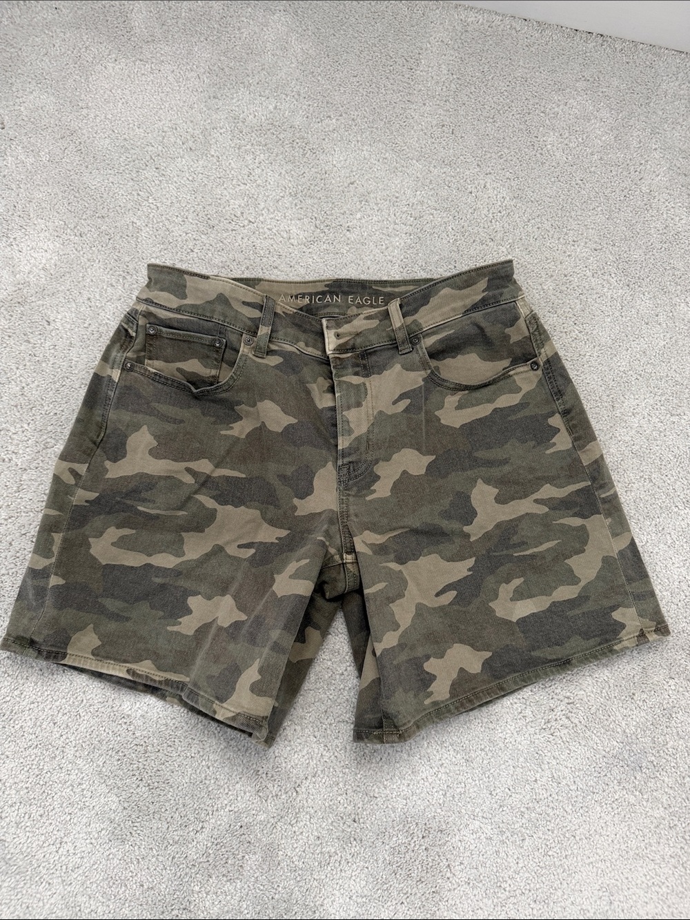 American Eagle Outfitters Camo Cargo Shorts - Olive Green